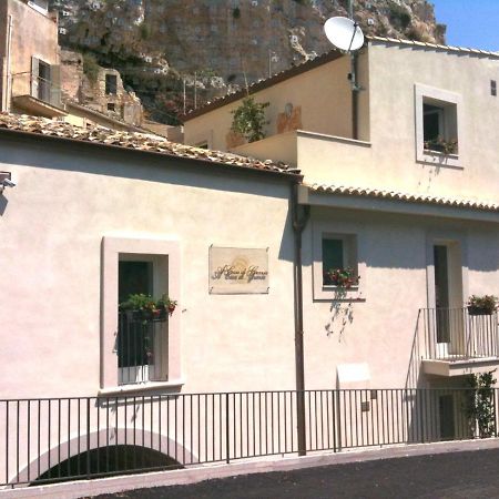 A Casa Di Grazia Bed & Breakfast Ragusa Dış mekan fotoğraf