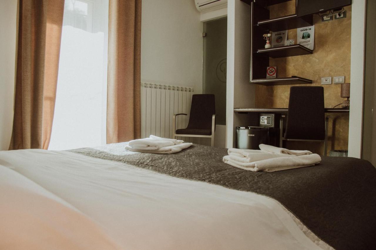 A Casa Di Grazia Bed & Breakfast Ragusa Dış mekan fotoğraf