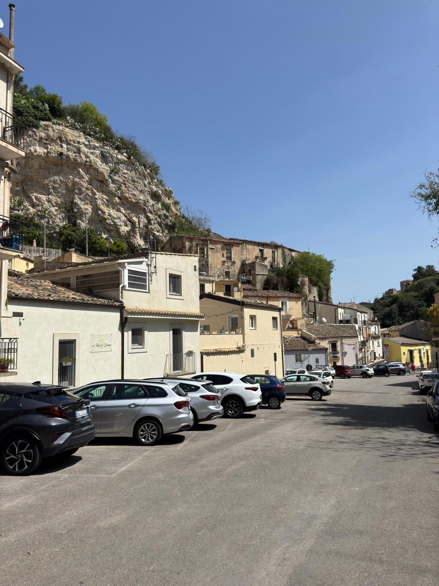 A Casa Di Grazia Bed & Breakfast Ragusa Dış mekan fotoğraf